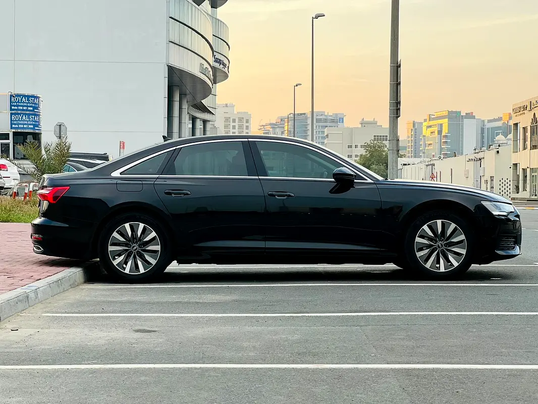 AUDI A6 2022