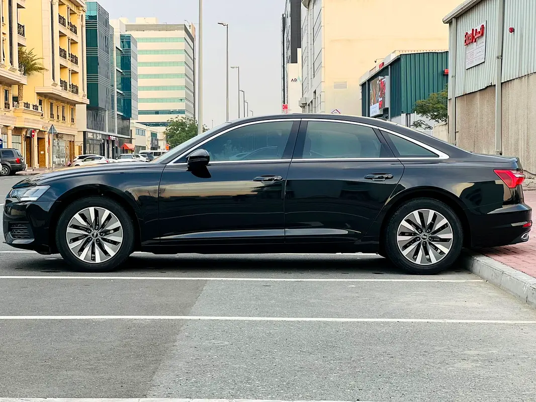 AUDI A6 2022