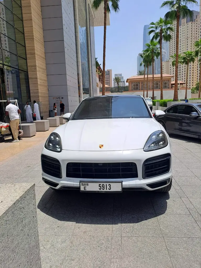 PORSCHE CAYENNE 2022