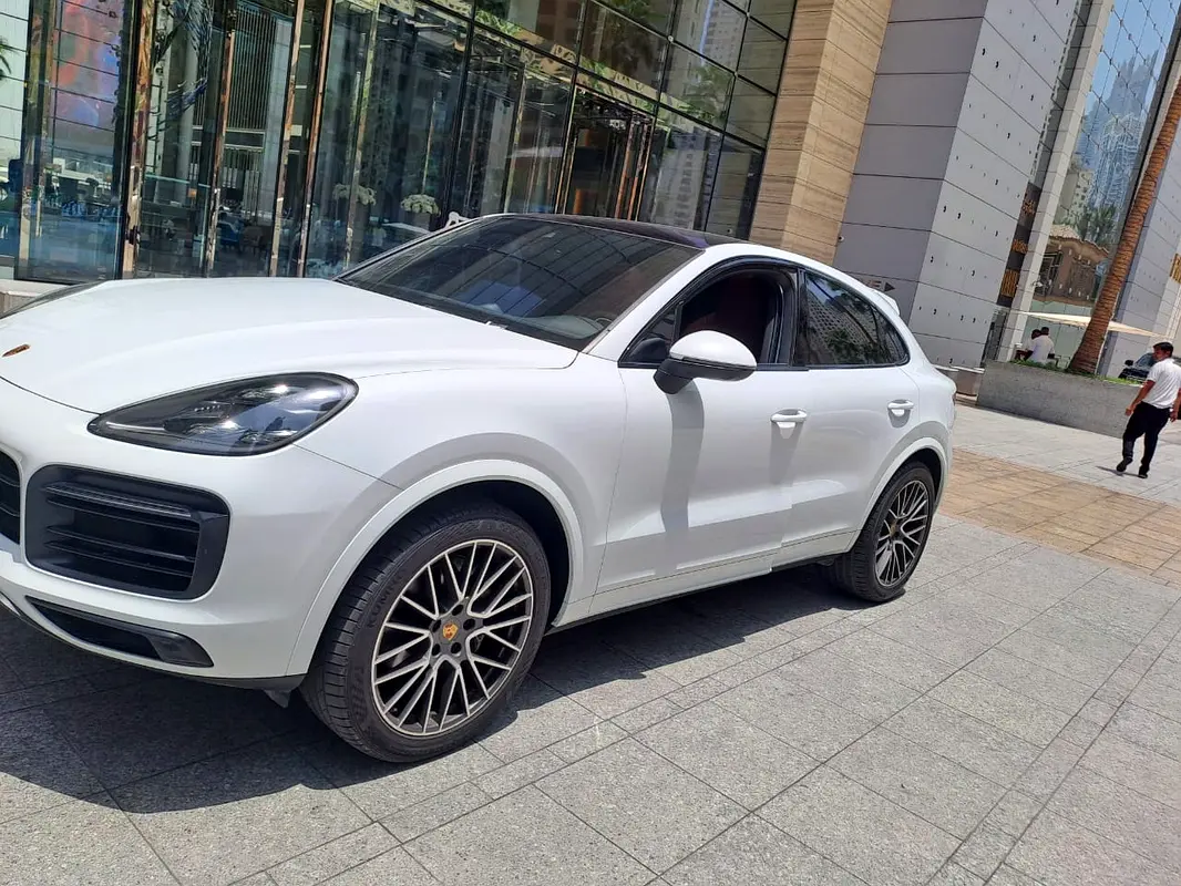 PORSCHE CAYENNE 2022