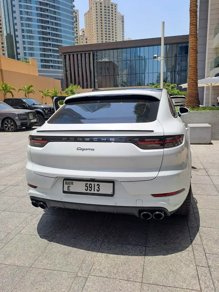 PORSCHE CAYENNE 2022