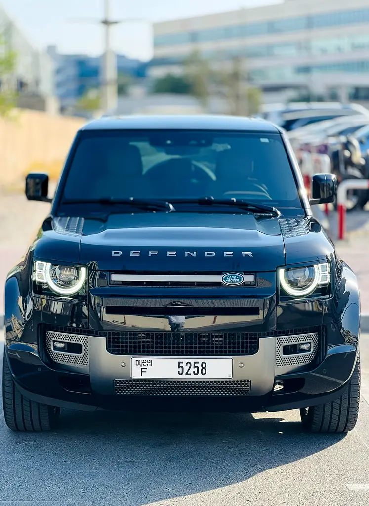 LAND ROVER DEFENDER 2025