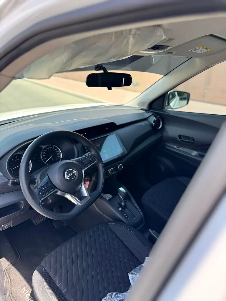NISSAN KICKS 2024