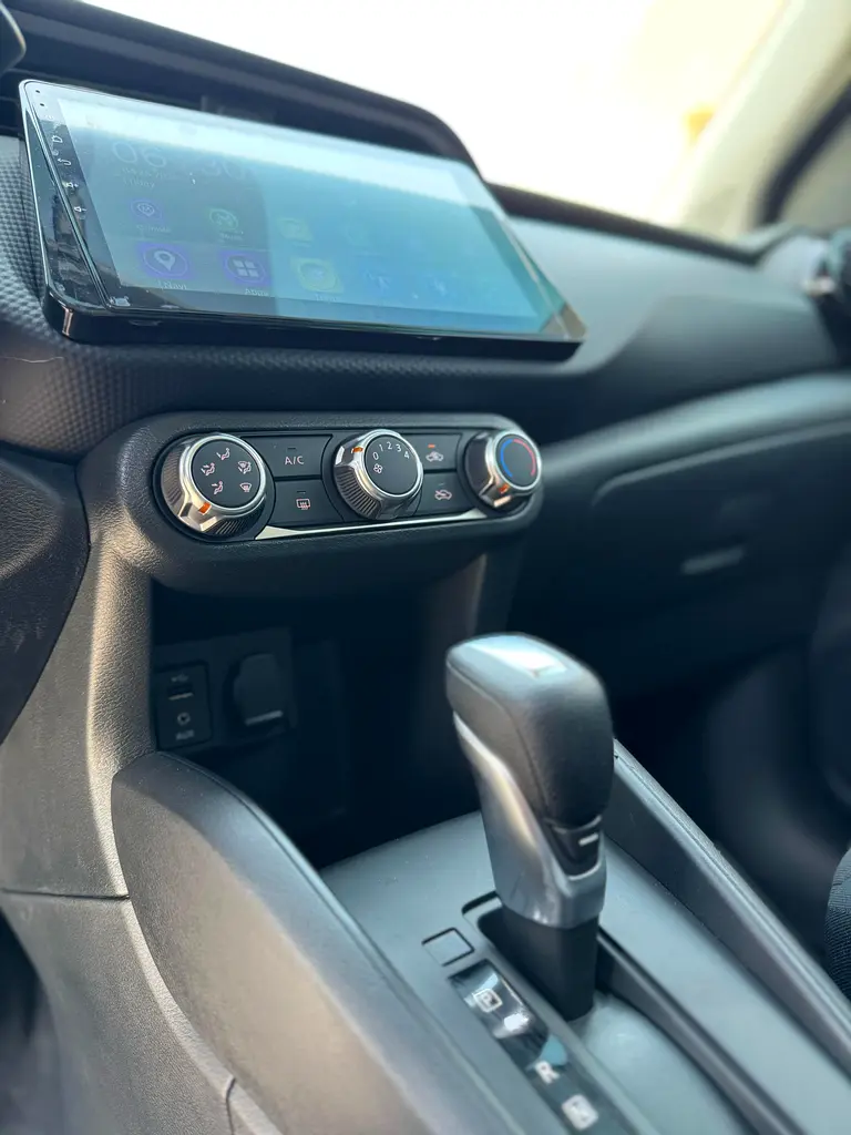 NISSAN KICKS 2024