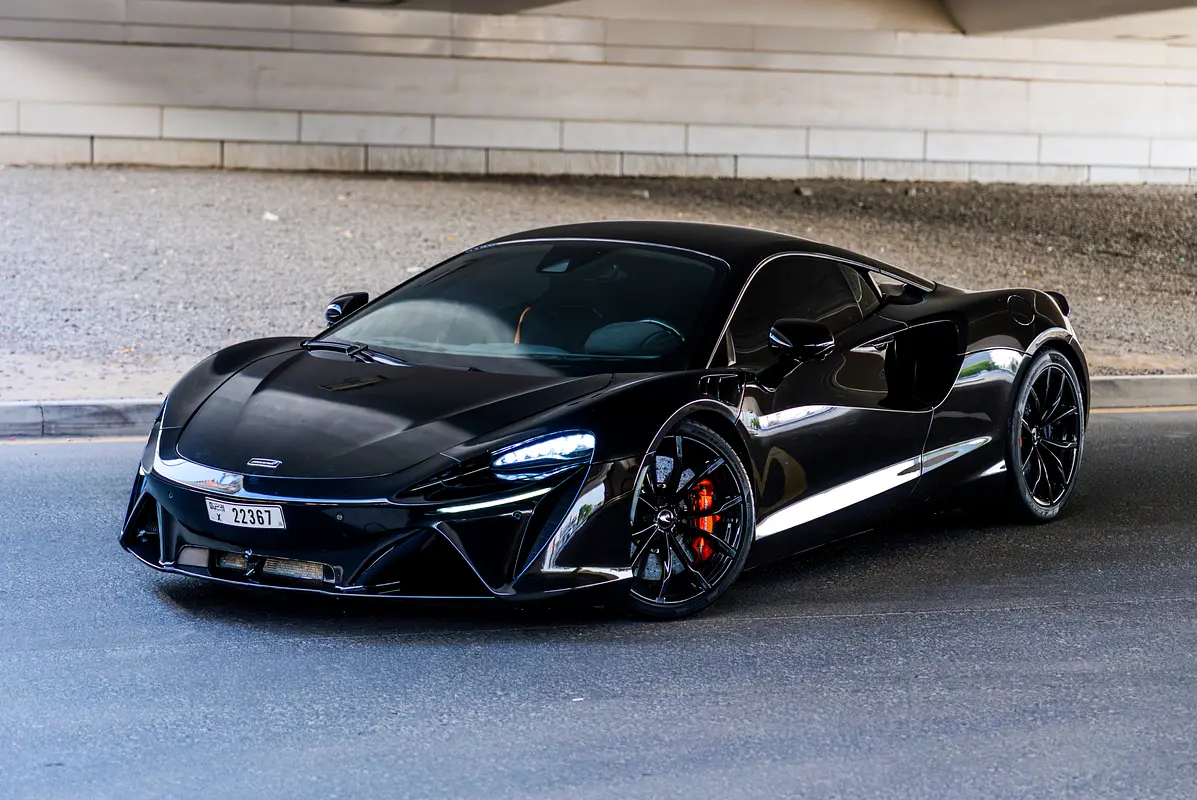 مكلارين Artura Spider 2023