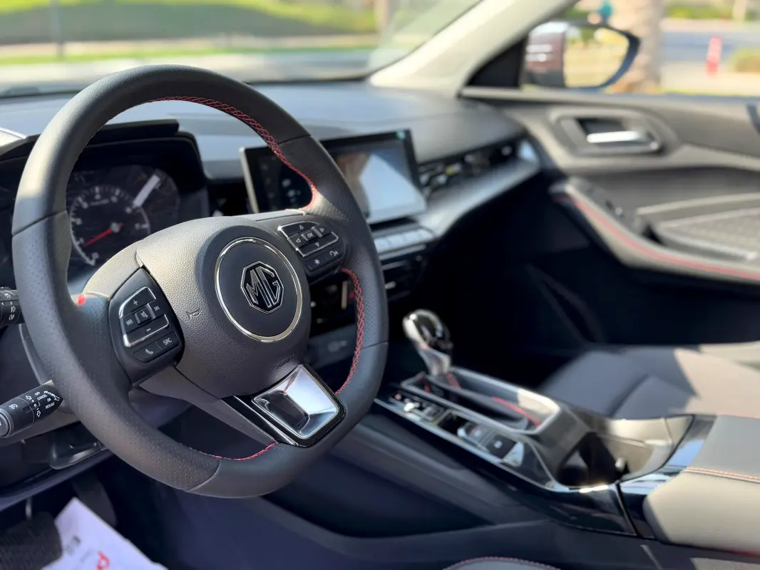 أم جي GT 2025