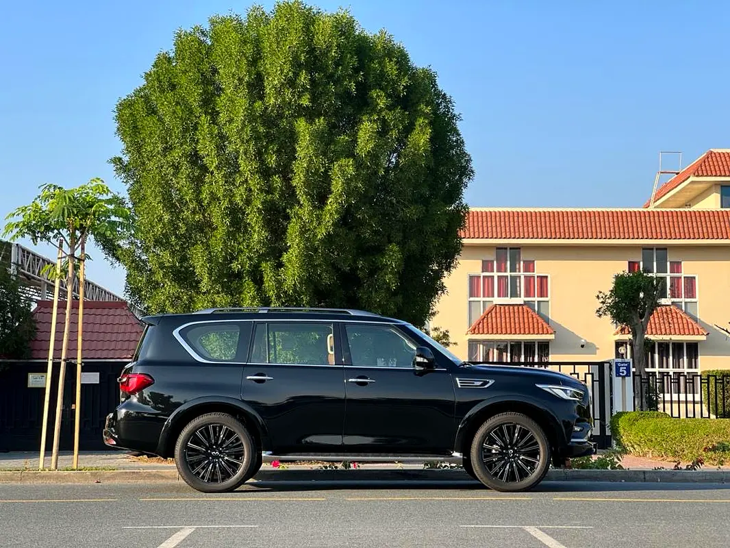 انفينتي QX80 2024