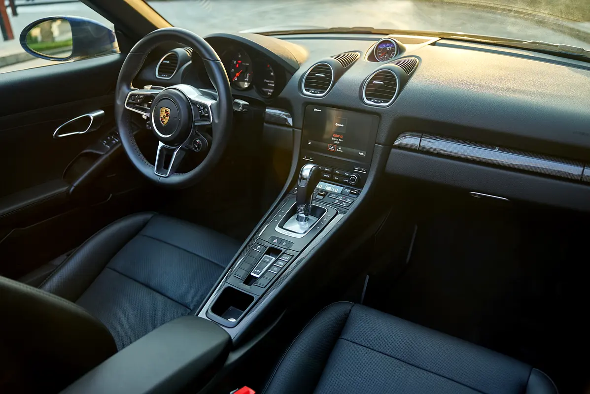 PORSCHE 718 / BOXSTER 2025