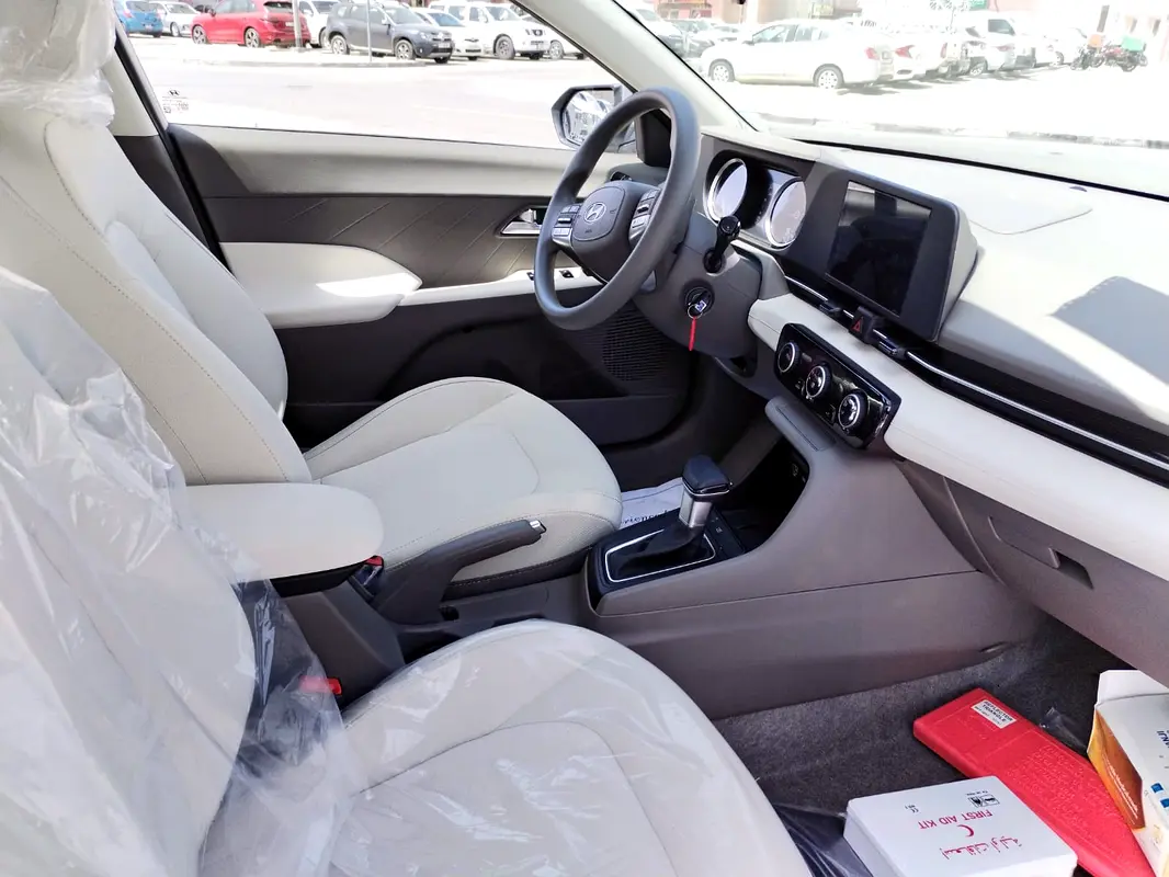 HYUNDAI ACCENT 2024