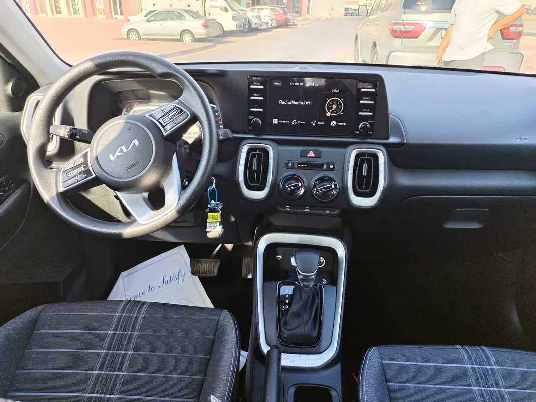 KIA SONET 2024