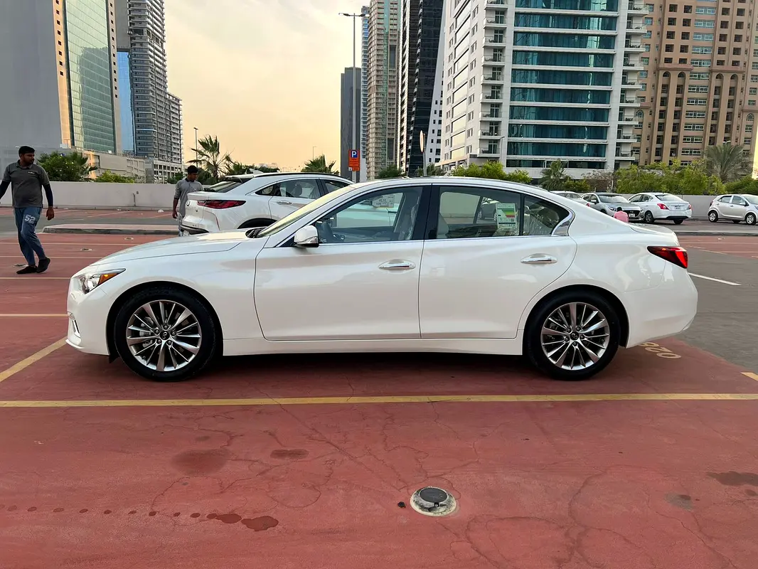 INFINITI Q50 2023