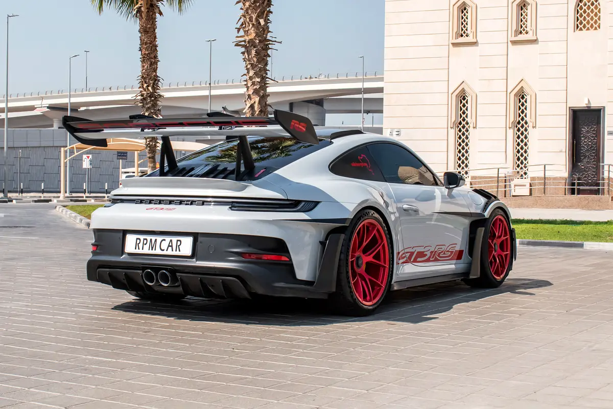 بورش 911 2023