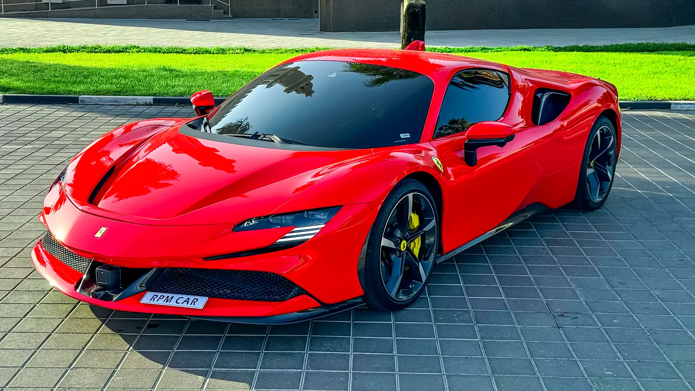 FERRARI SF90 2023