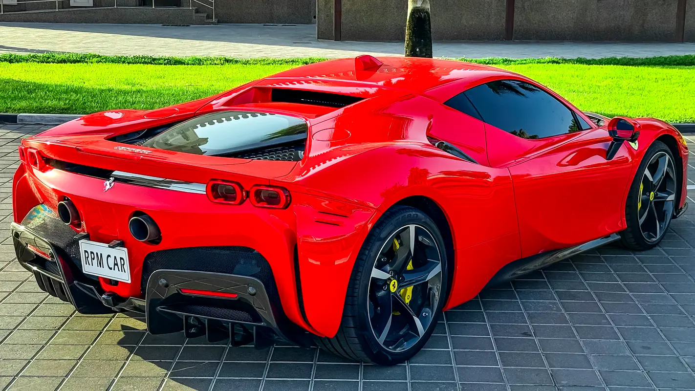 FERRARI SF90 2023