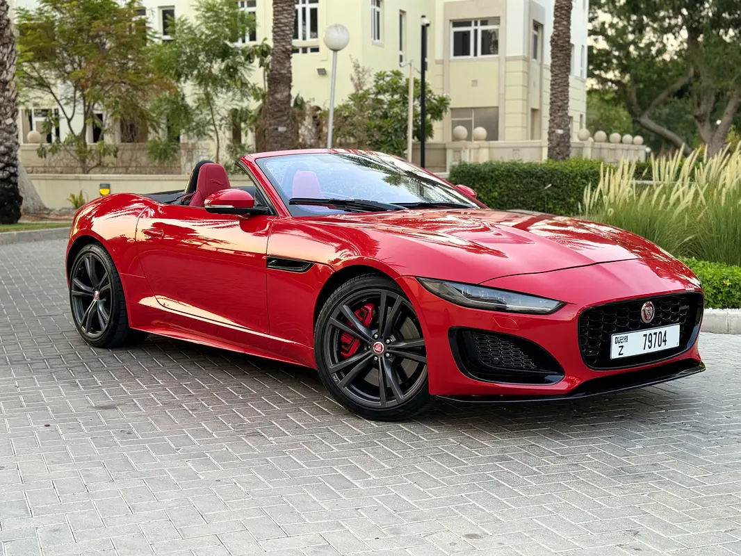 جاكوار F-TYPE 2022