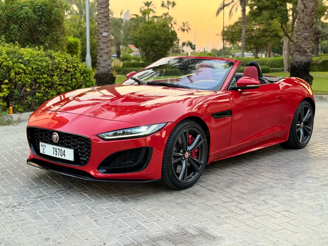 جاكوار F-TYPE 2022