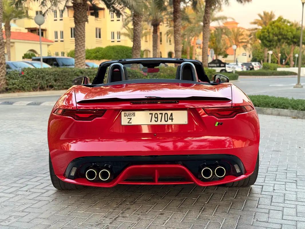 جاكوار F-TYPE 2022
