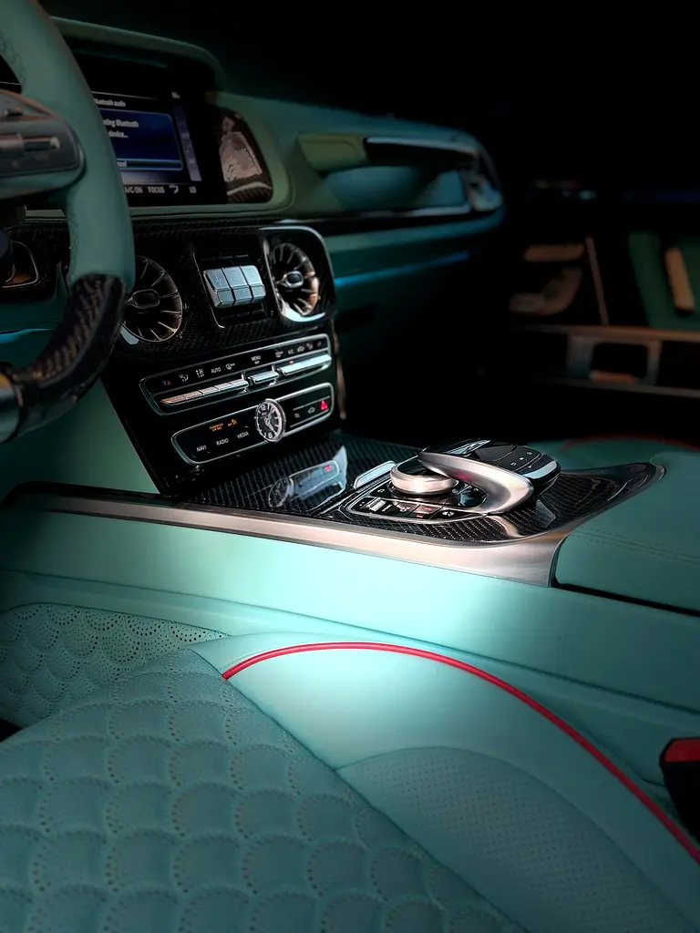 MERCEDES G CLASS 2024