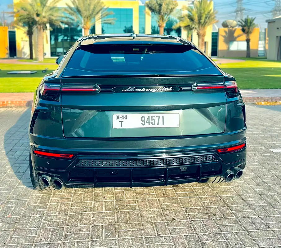 لامبرغيني أوروس 2024
