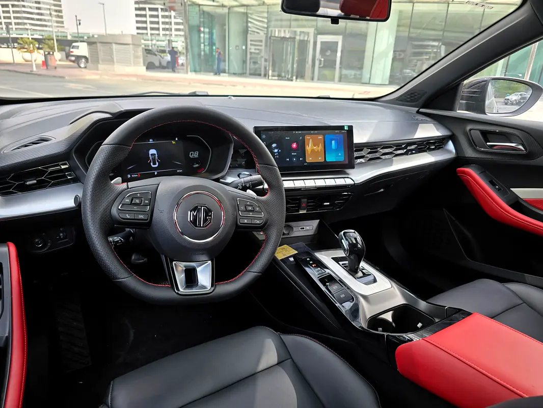 أم جي GT 2025