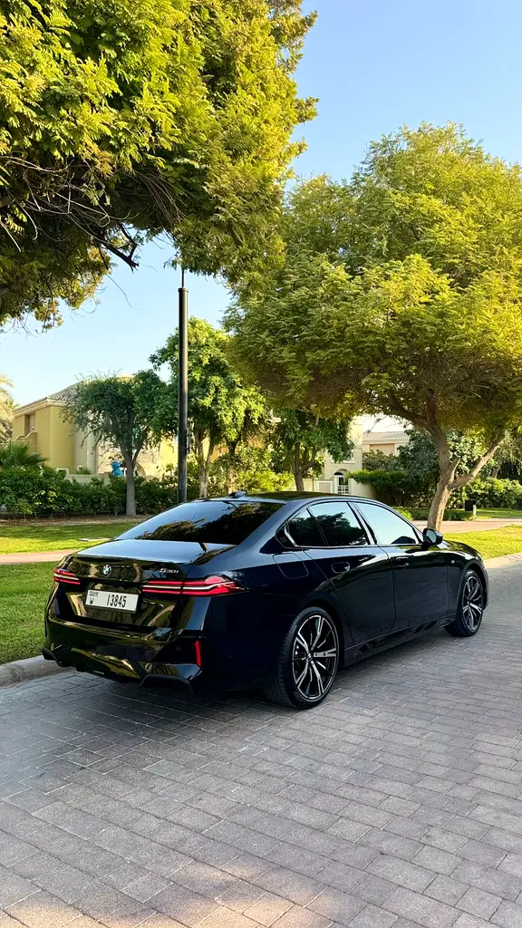 بي أم دبليو 5 SERIES 2024