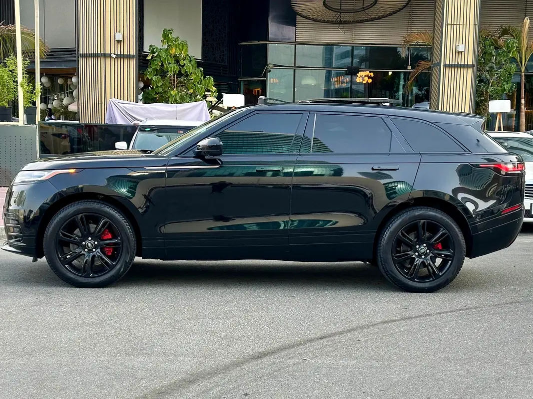 LAND ROVER VELAR 2023
