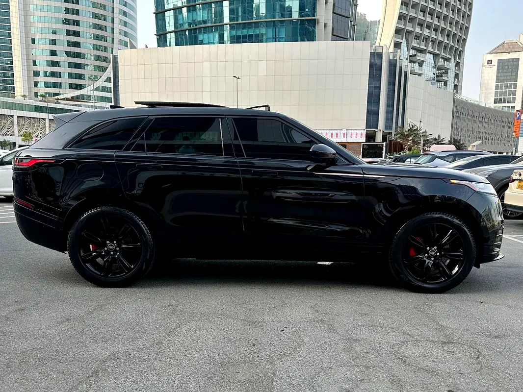 LAND ROVER VELAR 2023