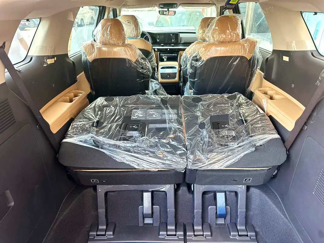 KIA CARNIVAL 2024