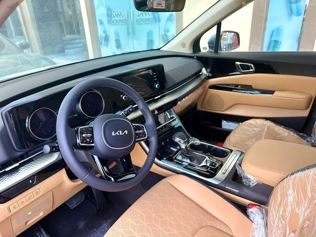 KIA CARNIVAL 2024