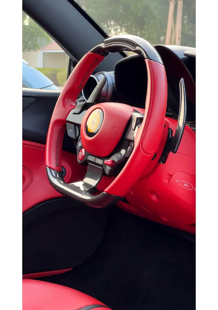 فيراري F8 2022