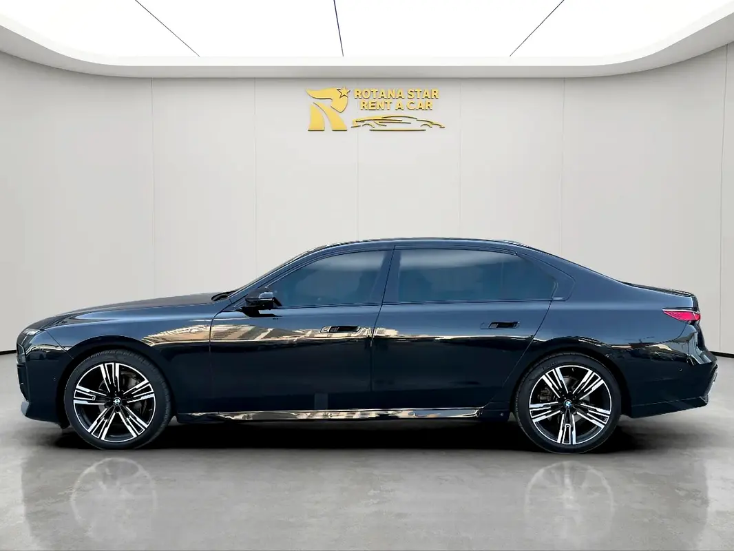 بي أم دبليو 7 SERIES 2024
