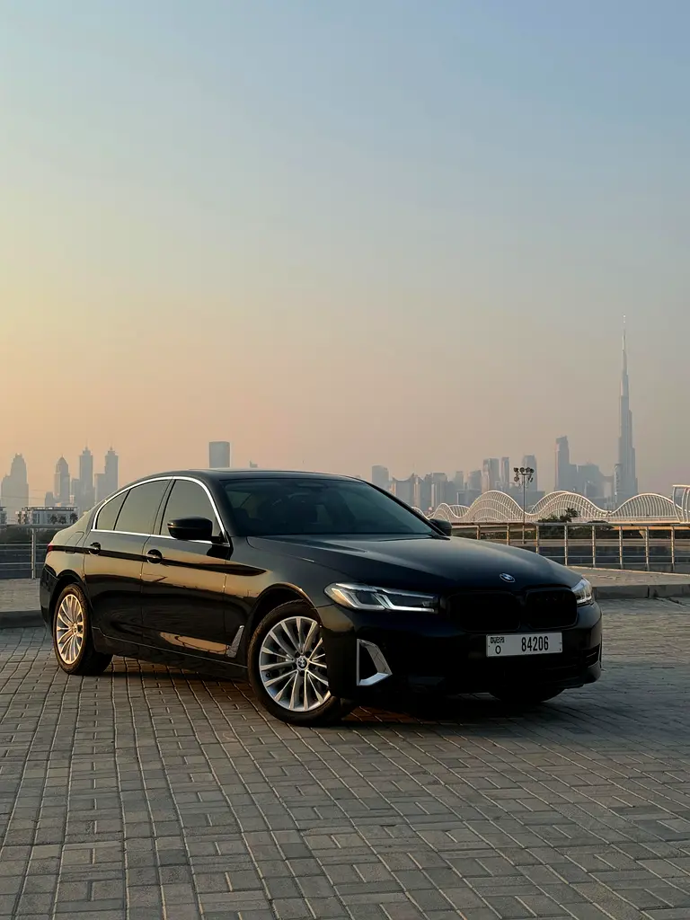 BMW 5 SERIES 2023