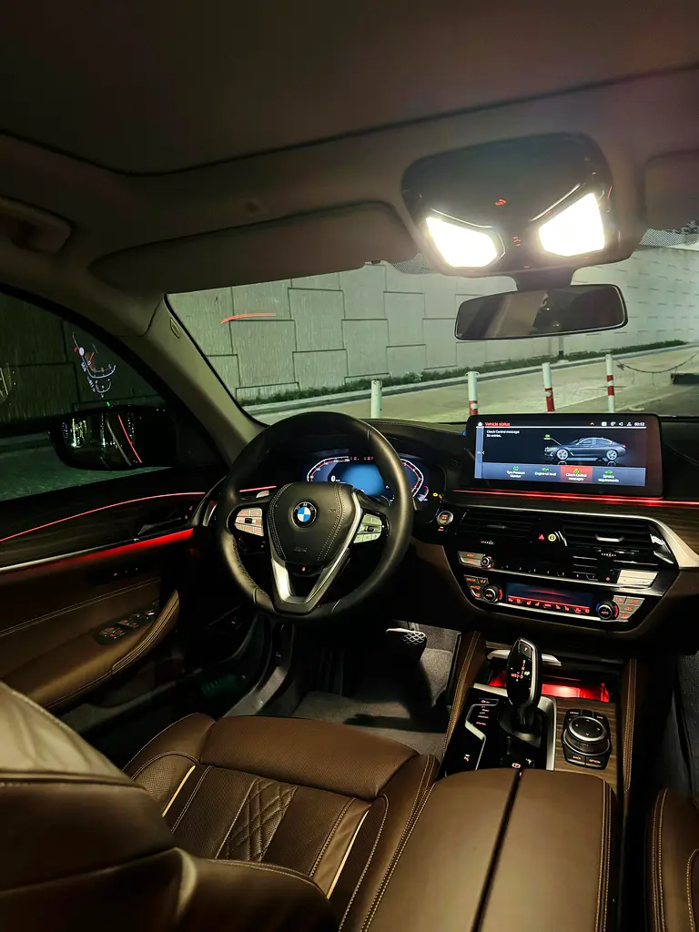 BMW 5 SERIES 2023
