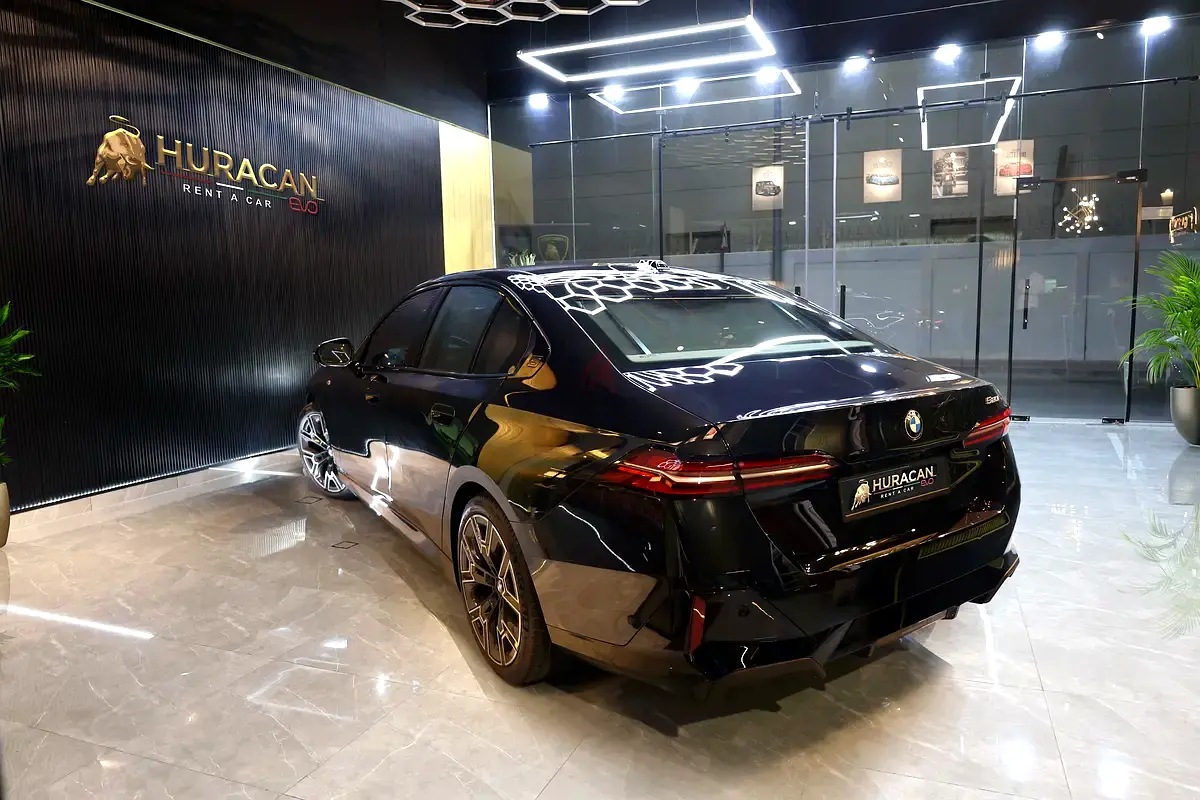 BMW 5 SERIES 2024