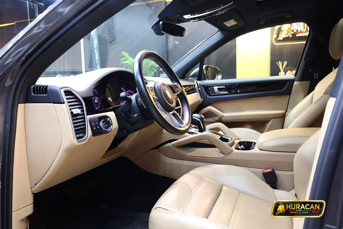 PORSCHE CAYENNE 2023