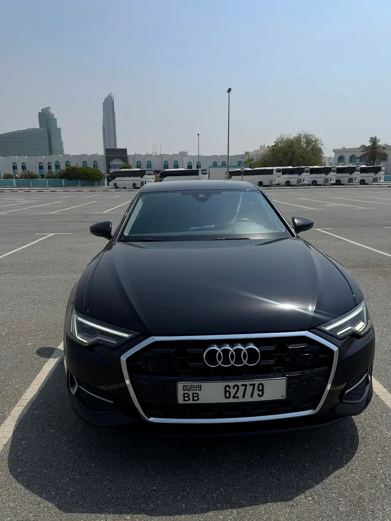 AUDI A6 2024