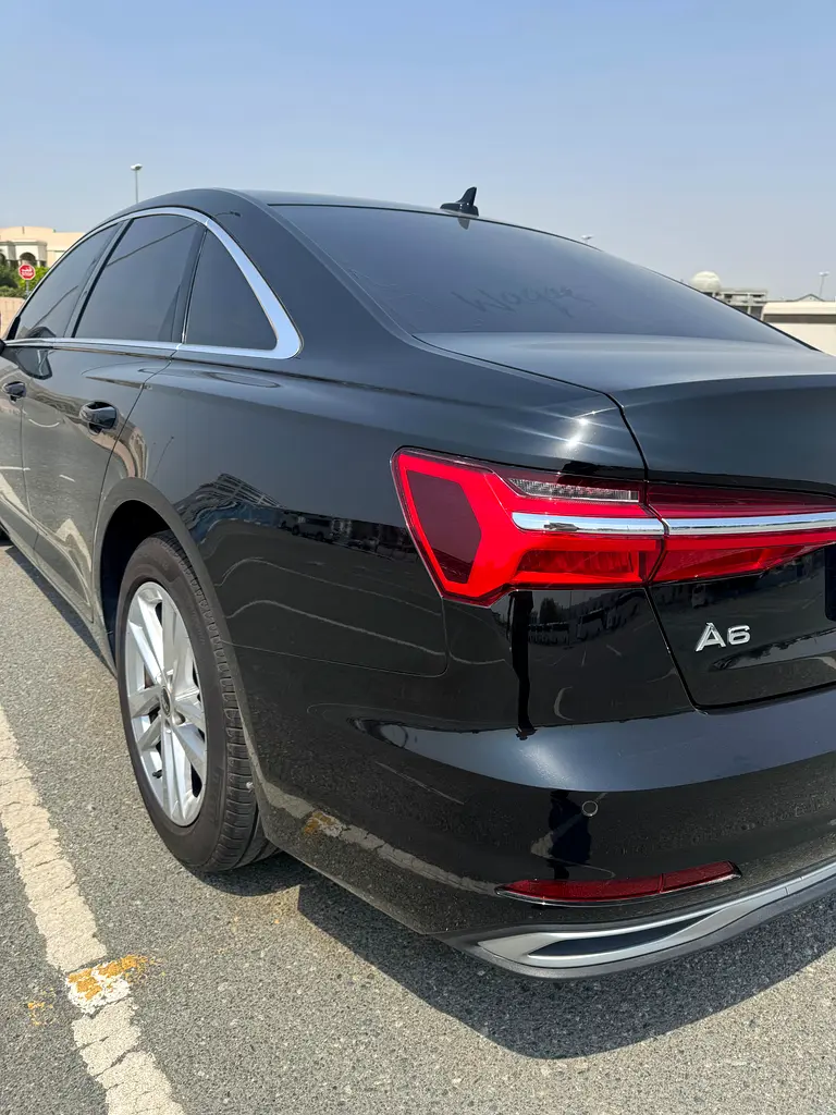 AUDI A6 2024