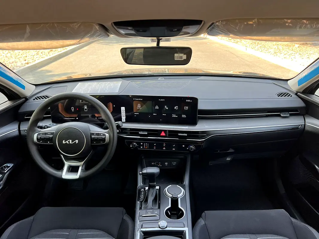 KIA K5 2025