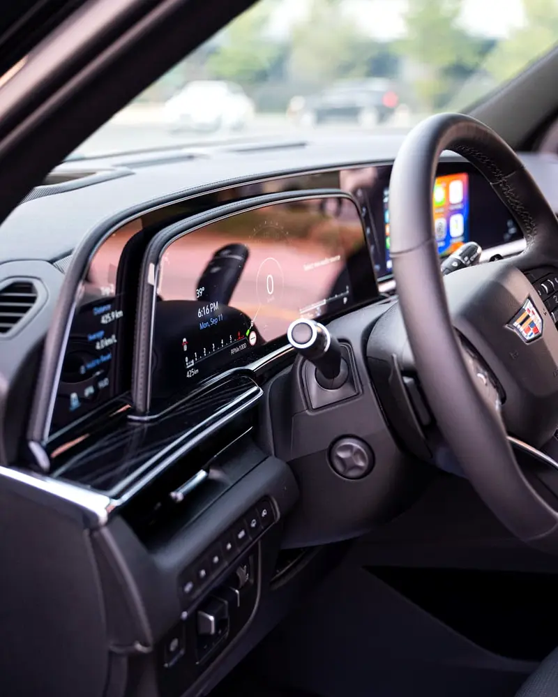 CADILLAC ESCALADE 2023