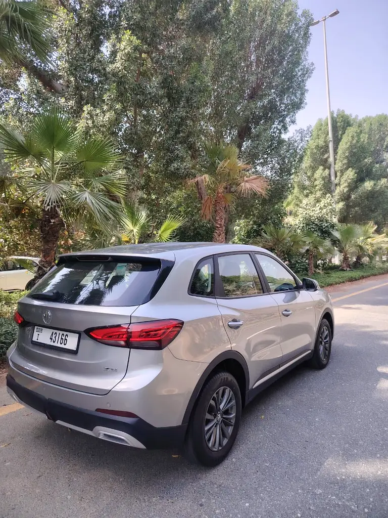 MG ZS 2025