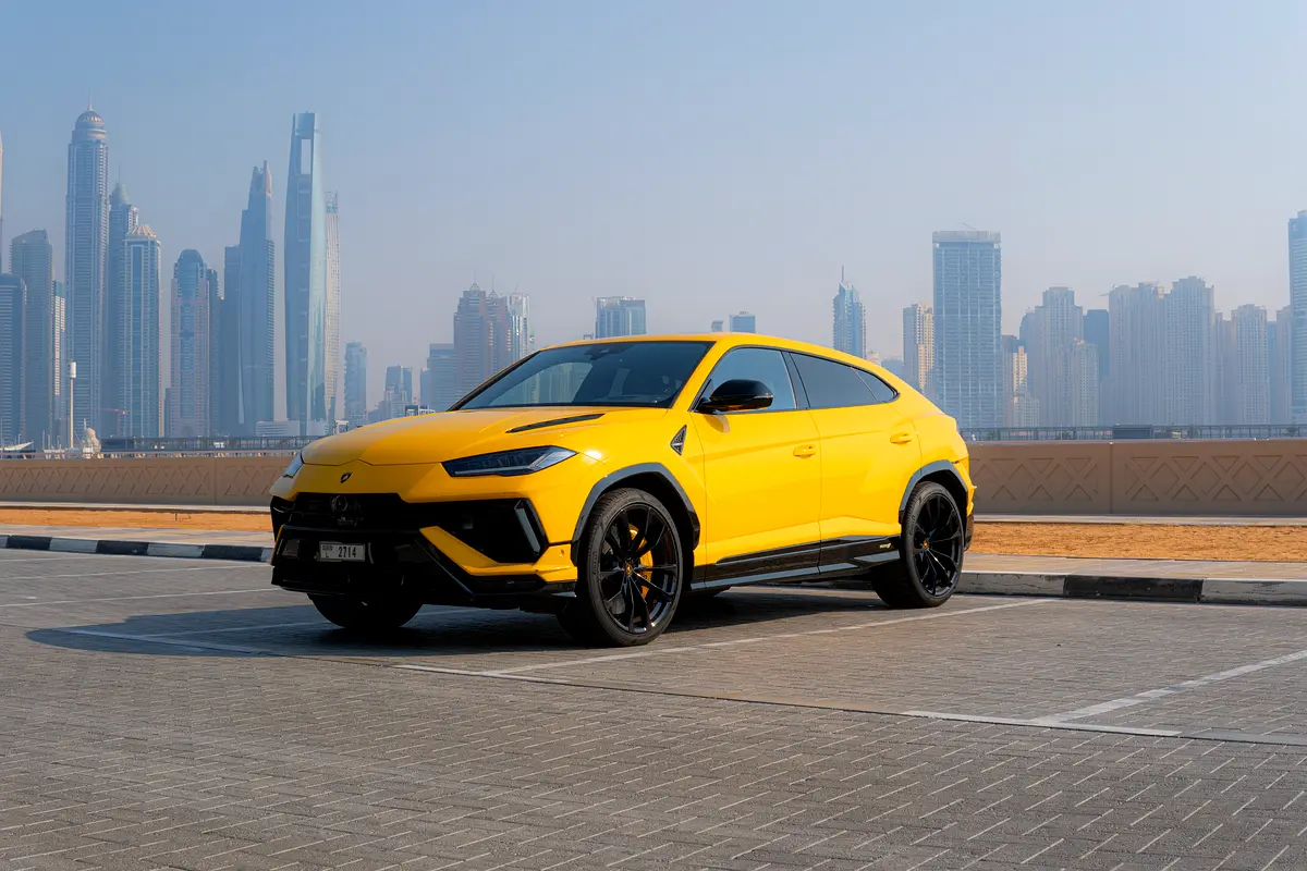 LAMBORGHINI URUS 2023