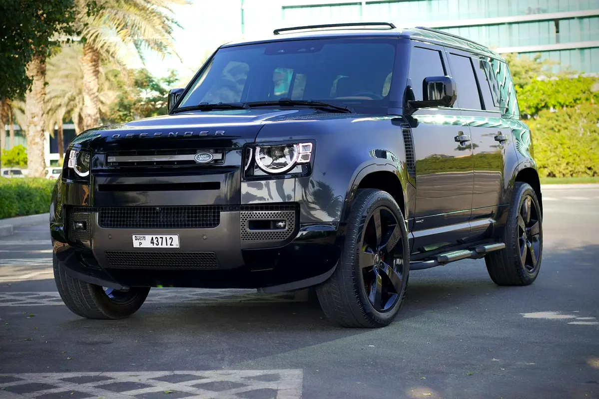 LAND ROVER DEFENDER 2024