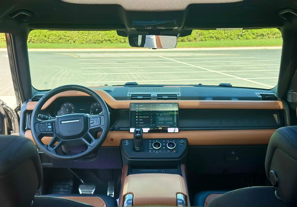 LAND ROVER DEFENDER 2024