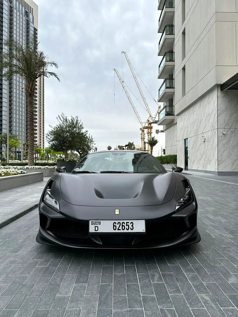 FERRARI F8 2023