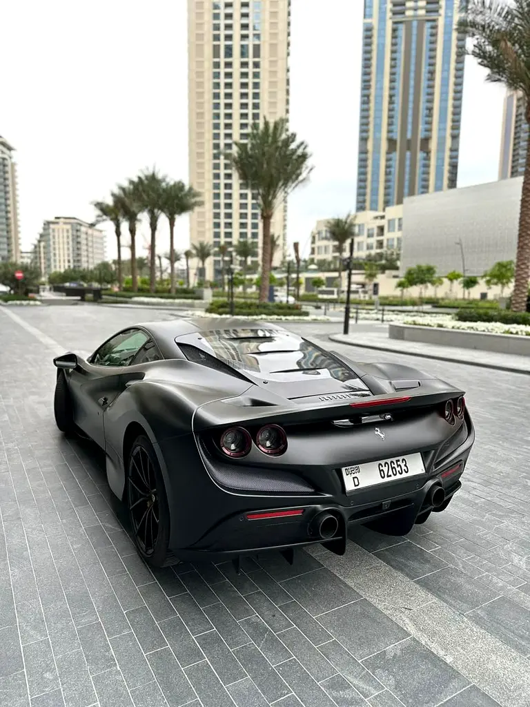 FERRARI F8 2023