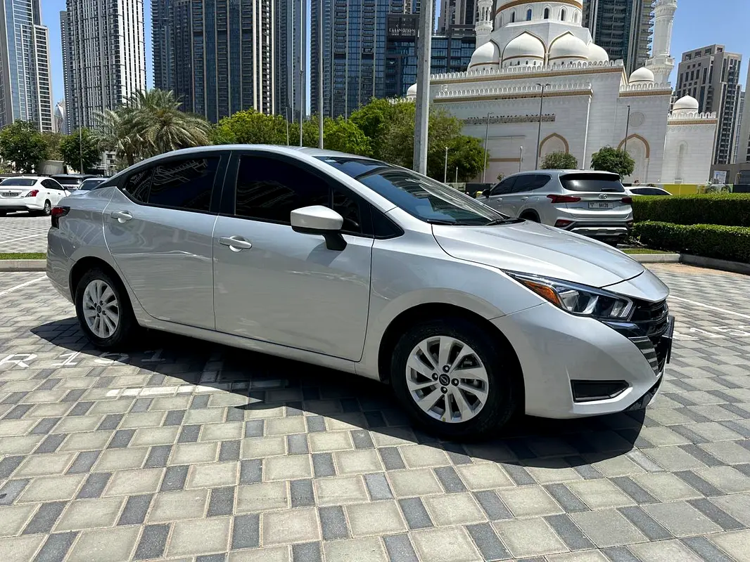 NISSAN SUNNY 2024