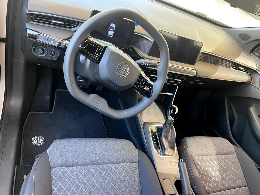 MG ZS 2025
