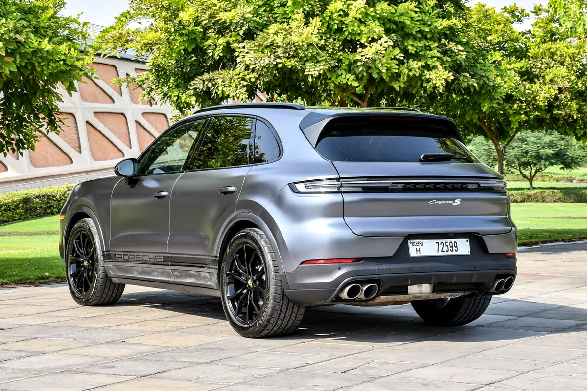 PORSCHE CAYENNE 2024