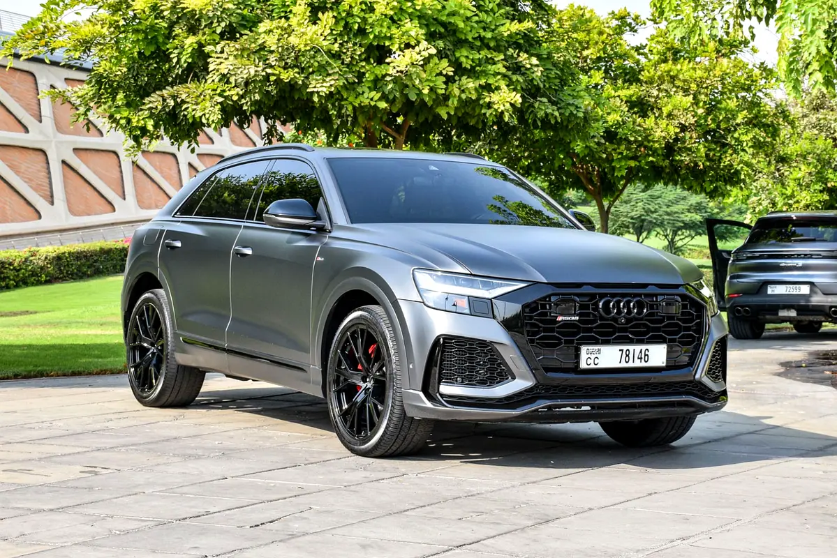 AUDI Q8 2023