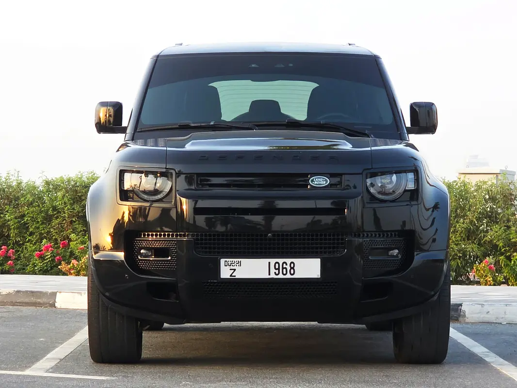LAND ROVER DEFENDER 2025